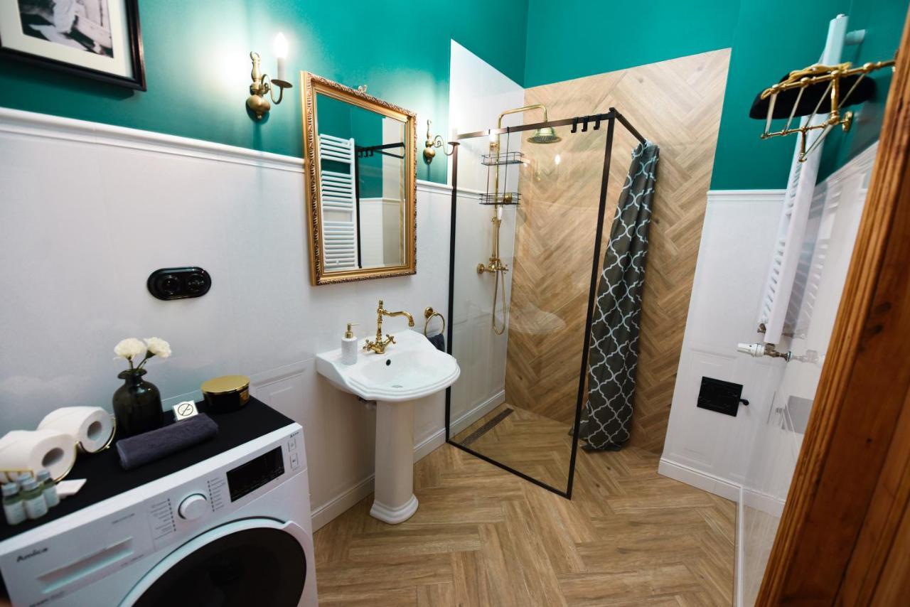 Wilhelmstadt Apartment 60M - Parking Torun Ngoại thất bức ảnh
